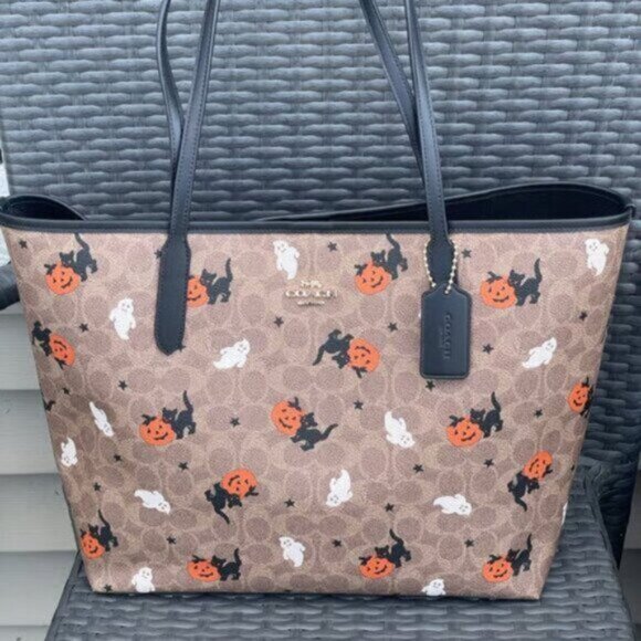 NWT Coach City Tote In Signature Canvas With Halloween Print CW450 - Picture 1 of 4